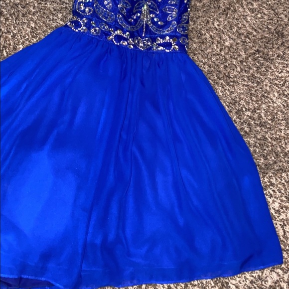 Short Formal Dress - Picture 2 of 5